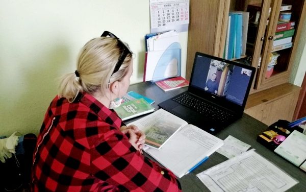 Онлайн-занятия в секторе дневного пребывания для инвалидов в Гродненском районном территориальном центре социального обслуживания населения