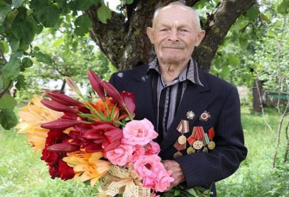 Ветерану войны Петру Иосифовичу Шевко исполнилось 95 лет