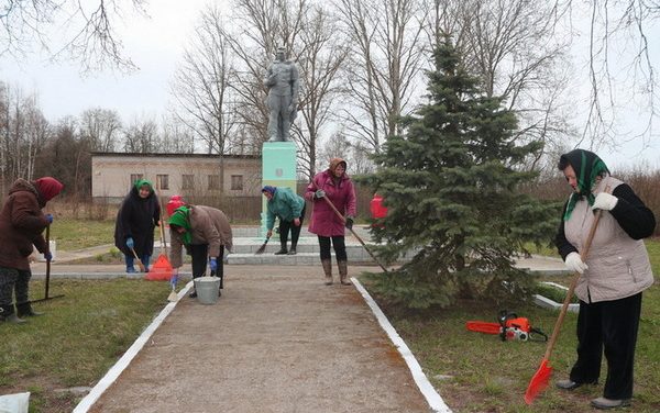 Посетители филиала Зельвенского ЦСОН  аг. Каролин поддержали акцию «Беларусь помнит. Мы помним»