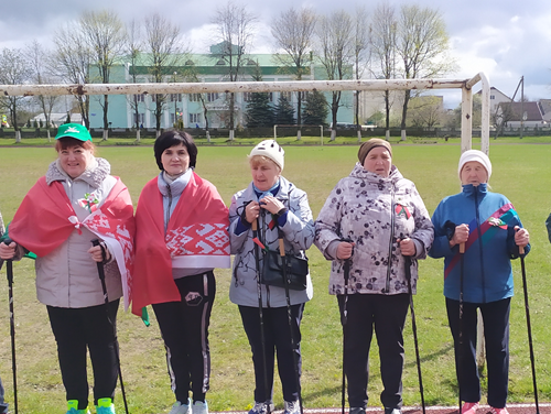 Участие пожилых ивьевчан в праздновании дня государственной символики Республики Беларусь