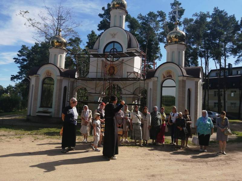Экскурсионная поездка граждан пожилого возраста в Свято-Елисеевский Лавришевский мужской монастырь