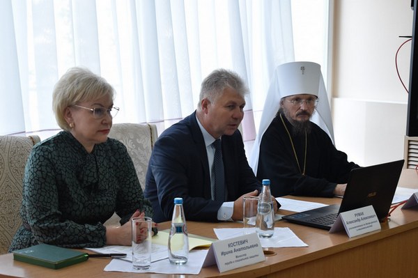 В Минском районе обсудили опыт сотрудничества учреждений соцобслуживания и БПЦ
