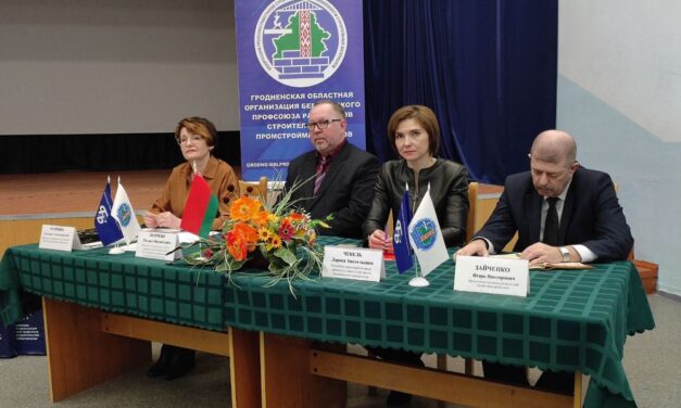 В Гродно состоялся круглый стол на тему: «Сокращение дефицита рабочих кадров. Пути решения»
