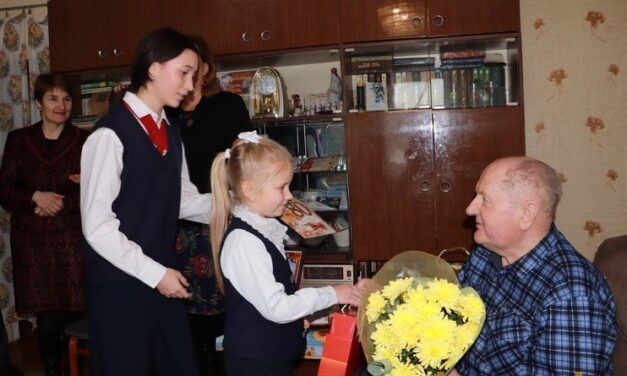 Александр Григорьевич Близнюк отмечает свой 80-летний юбилей