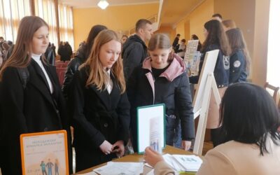В Щучинском районе проходит первый день Молодёжной ярмарки вакансий