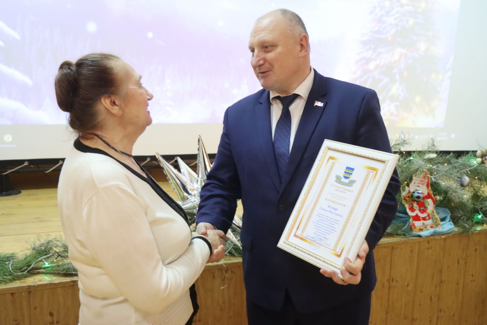 IMG-225a2d74509f2f6898076b3f4189478b-V