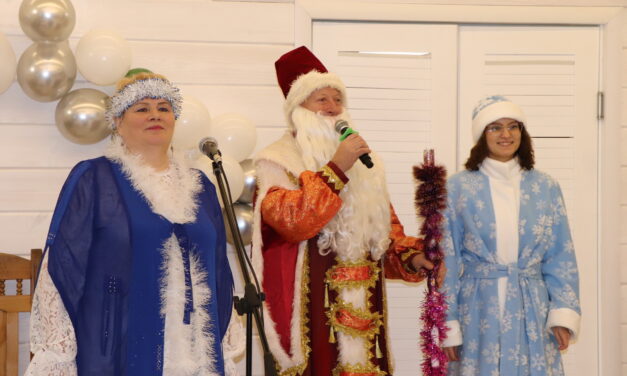 <strong>Торжественное открытие новогодней благотворительной акции «От всей души» прошло в Ивьевском районе</strong>