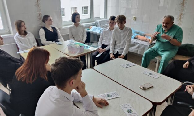 <strong>В Ивьевской ЦРБ прошел День открытых дверей.</strong>