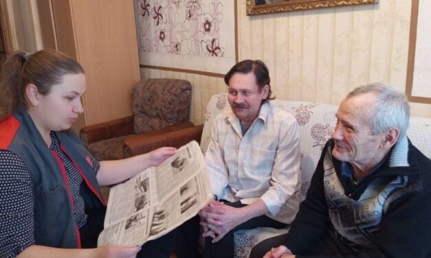 «НАС ЖДУТ, КАК СВОИХ ДЕТЕЙ». СОЦИАЛЬНЫЙ РАБОТНИК ЕЛЕНА ЯНЕВИЧ ЕЖЕДНЕВНО СПЕШИТ К ПОЖИЛЫМ ЛЮДЯМ