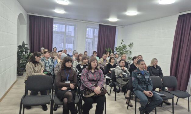 Заседание «Школы социального работника» в УТЦСОН «Теплый дом»