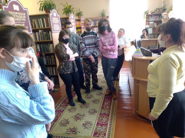 Познавательная экскурсия в ГУК «Ошмянская районная библиотека» для людей с ограниченными возможностями