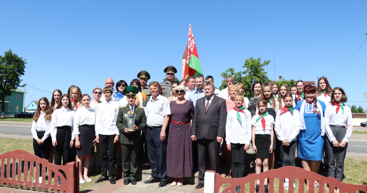 Ивьевщина присоединилась к областной патриотической эстафете передачи Вечного огня «80 лет памяти и скорби»