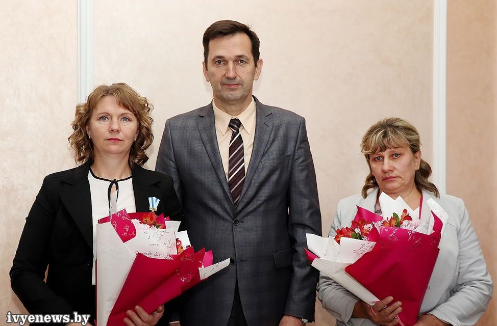 Две женщины Ивьевского района награждены орденом Матери