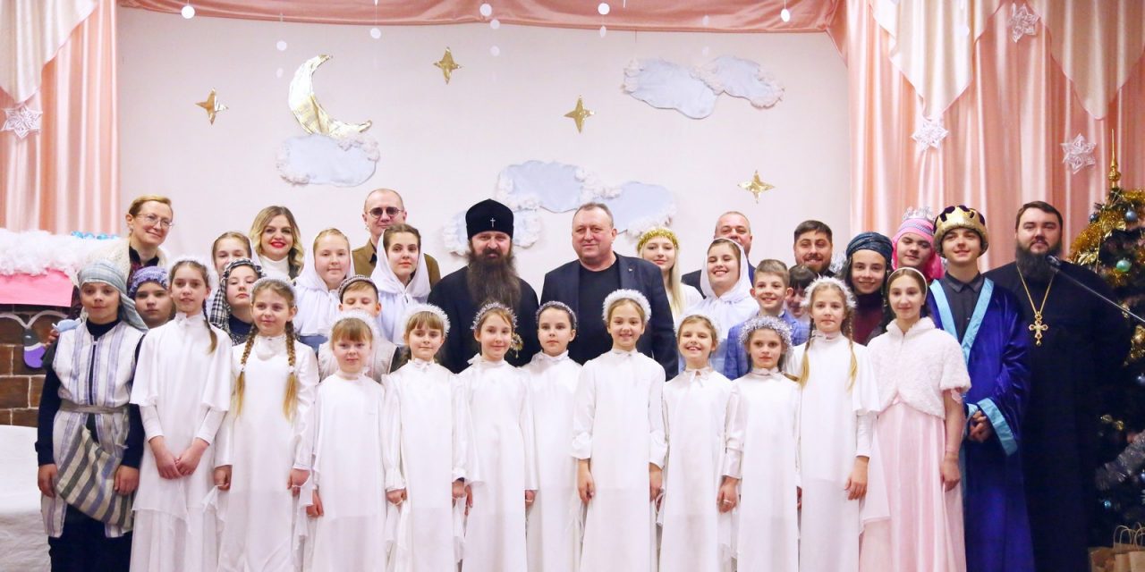 10 января 2022 года состоялся Рождественский концерт для получателей услуг Мурованского дома-интерната.