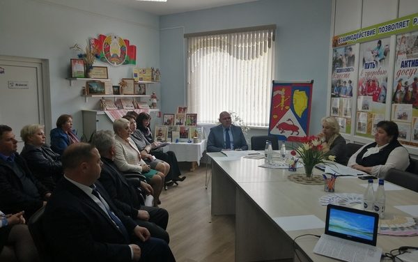 Заседание сессии Ошмянского районного  Совета депутатов на базе территориального центра социального обслуживания населения