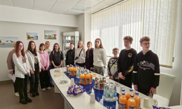 Учащиеся Лойковской средней школы посетили ОАО «Молочный мир»