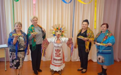 Весело и задорно прошли масленичные посиделки «Как на масленой неделе…»  в ОДПП ЦСОН Кореличского района