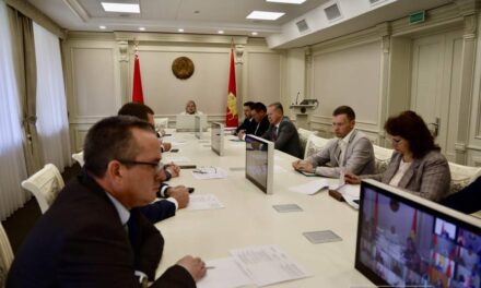 Трудовую занятость населения обсудили на сессии областного Совета депутатов